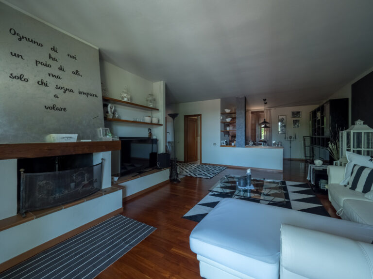 Fotografia Immobiliaree – Villa Garbagnate Monastero