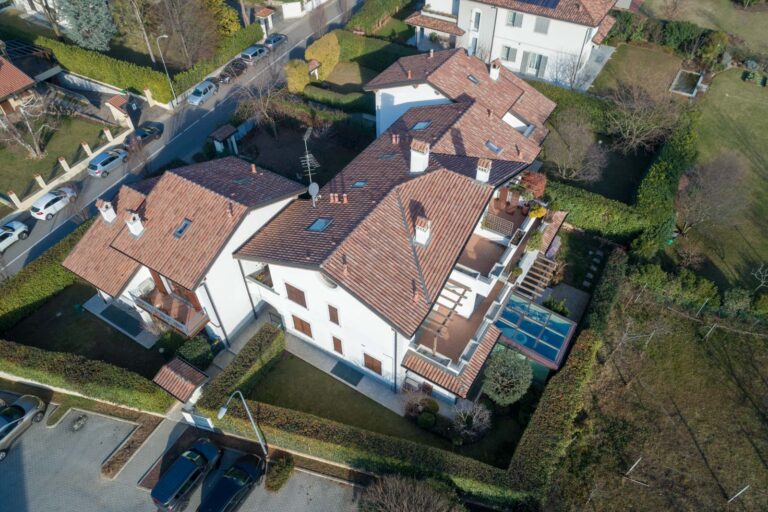 L’unica differenza vera tra cercare di vendere case, ed effettivamente Venderle!