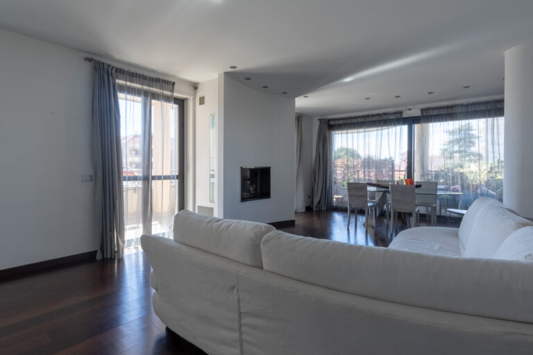 Fotografia Immobiliare – un attico dagli spazzi immensi